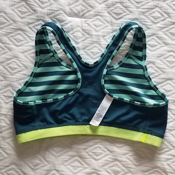 Nike Dri-Fit Sports Bra Size Medium - Picture 8 of 9